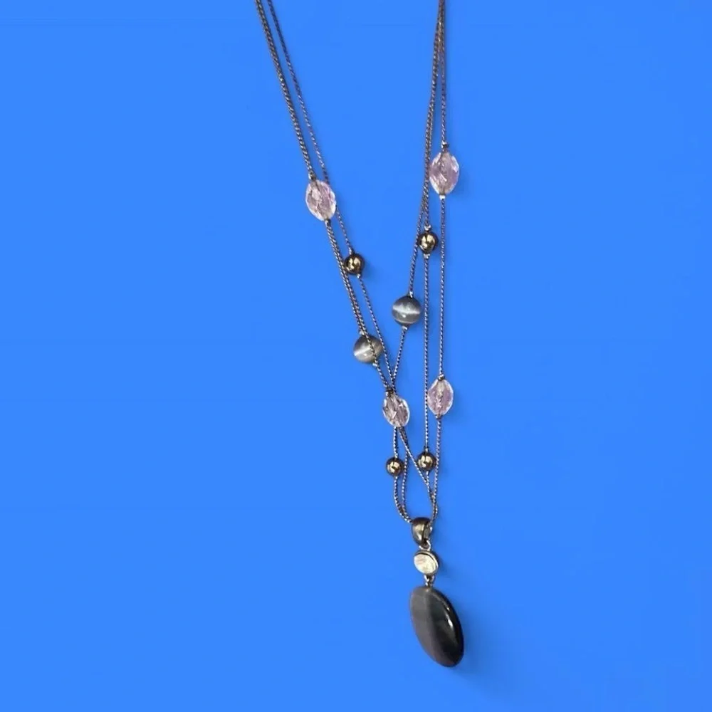 Layered necklace with grey and white beads #layering